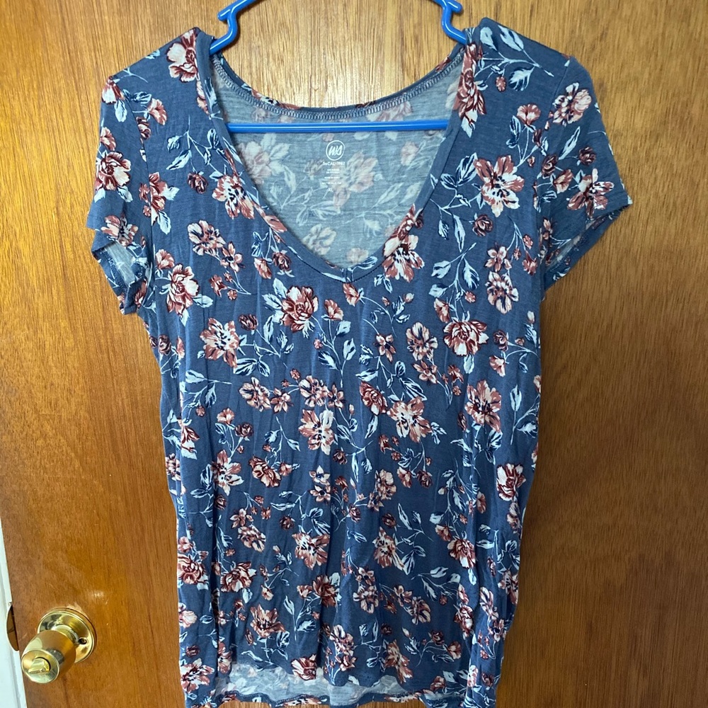 Blue Flowy V-Neck Dressy Tee